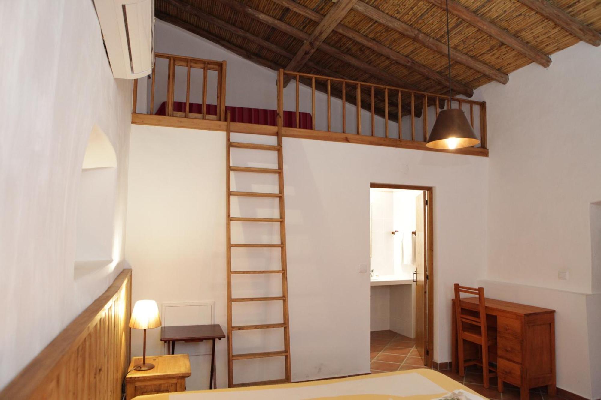 カストロ・マリン Casas Do Palheiro Velhoゲストハウス エクステリア 写真